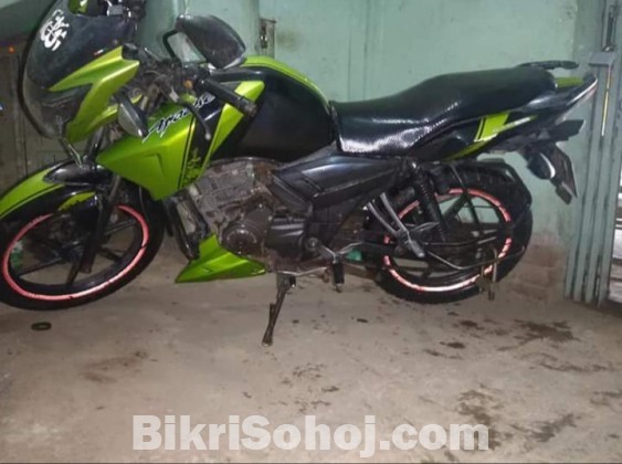 Tvs apache RTR 2015